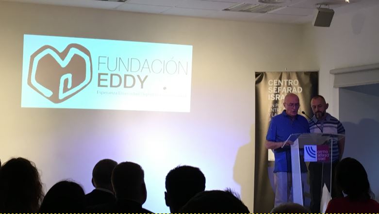 Emetario Llorente y Fernando González presentando el aniversario de la Fundación Eddy-G